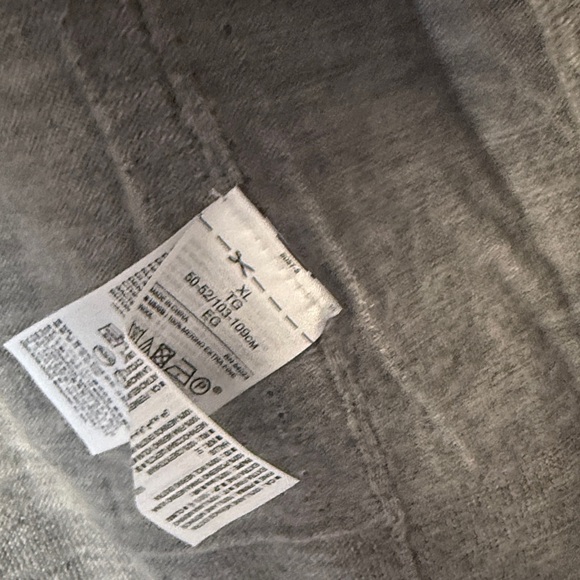 100% Merino wool Button-Up Cardigan - Picture 3 of 7